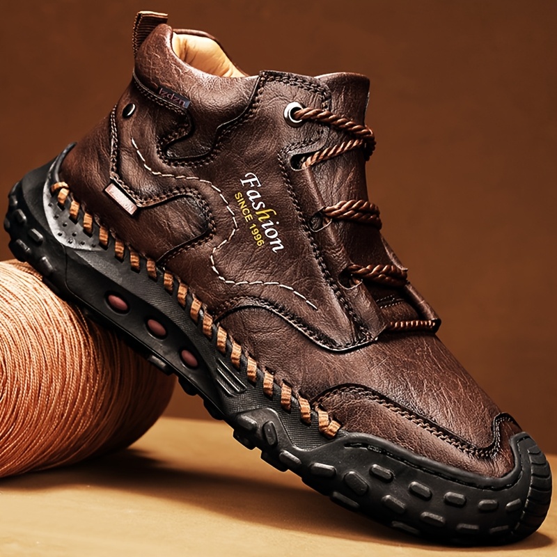 Men’s casual walking shoes