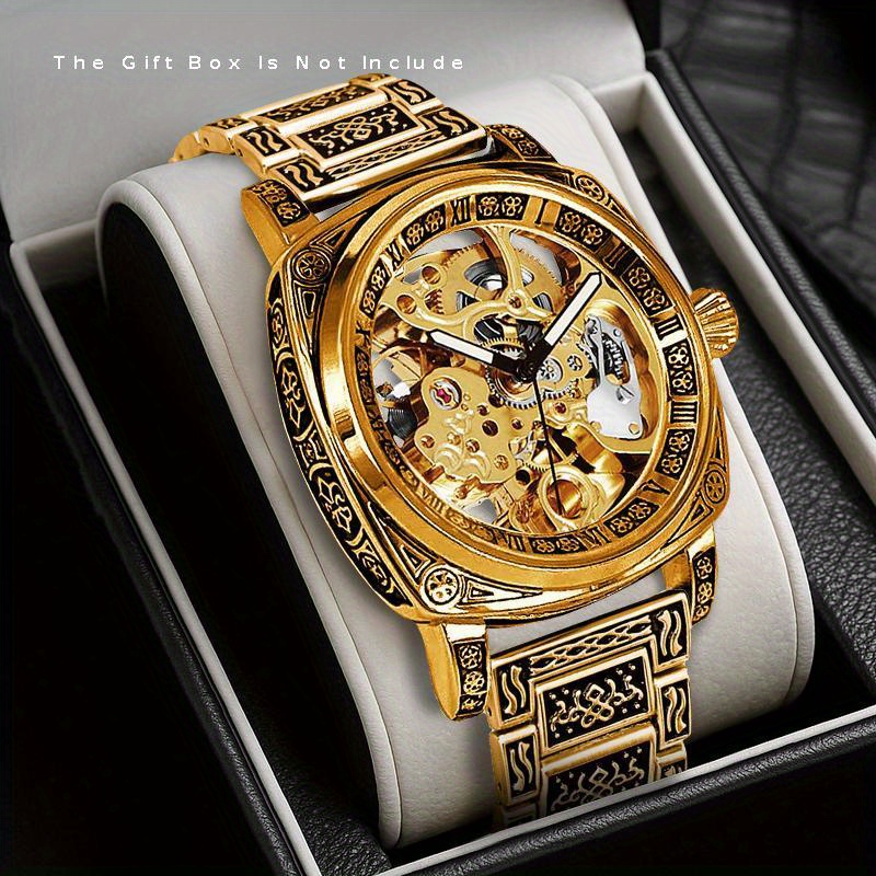 Vintage-style automatic watch with Roman-inspired engraving